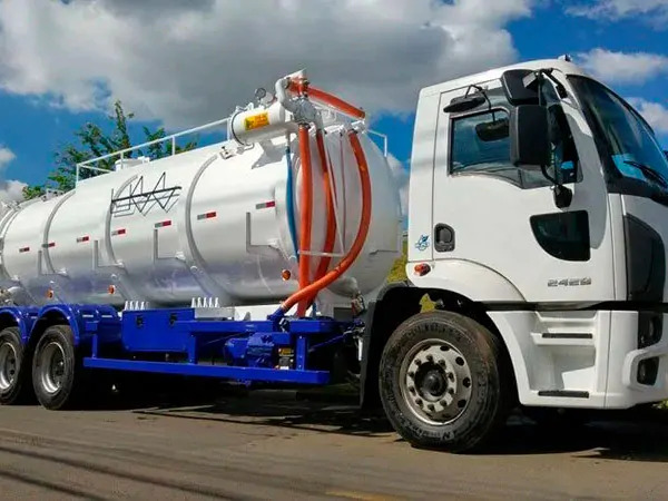 Desentupidora de fossa